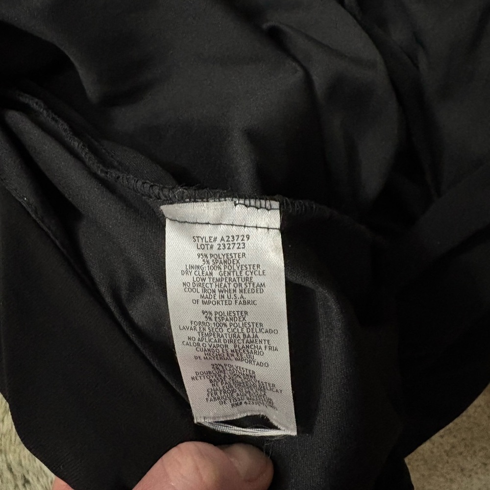 Black evening gown - Picture 7 of 7